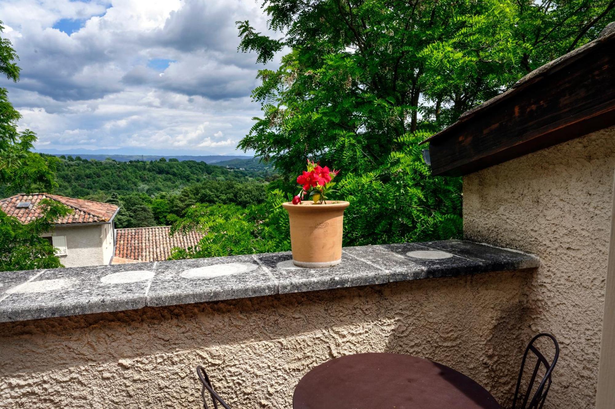 Hotel Charembeau Forcalquier Exterior foto